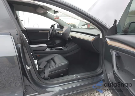 2022 Tesla Model 3 Long Range Dual Motor All-Wheel Drive z USA, uszkodzony, nr VIN 5YJ3E1EB1NF194058